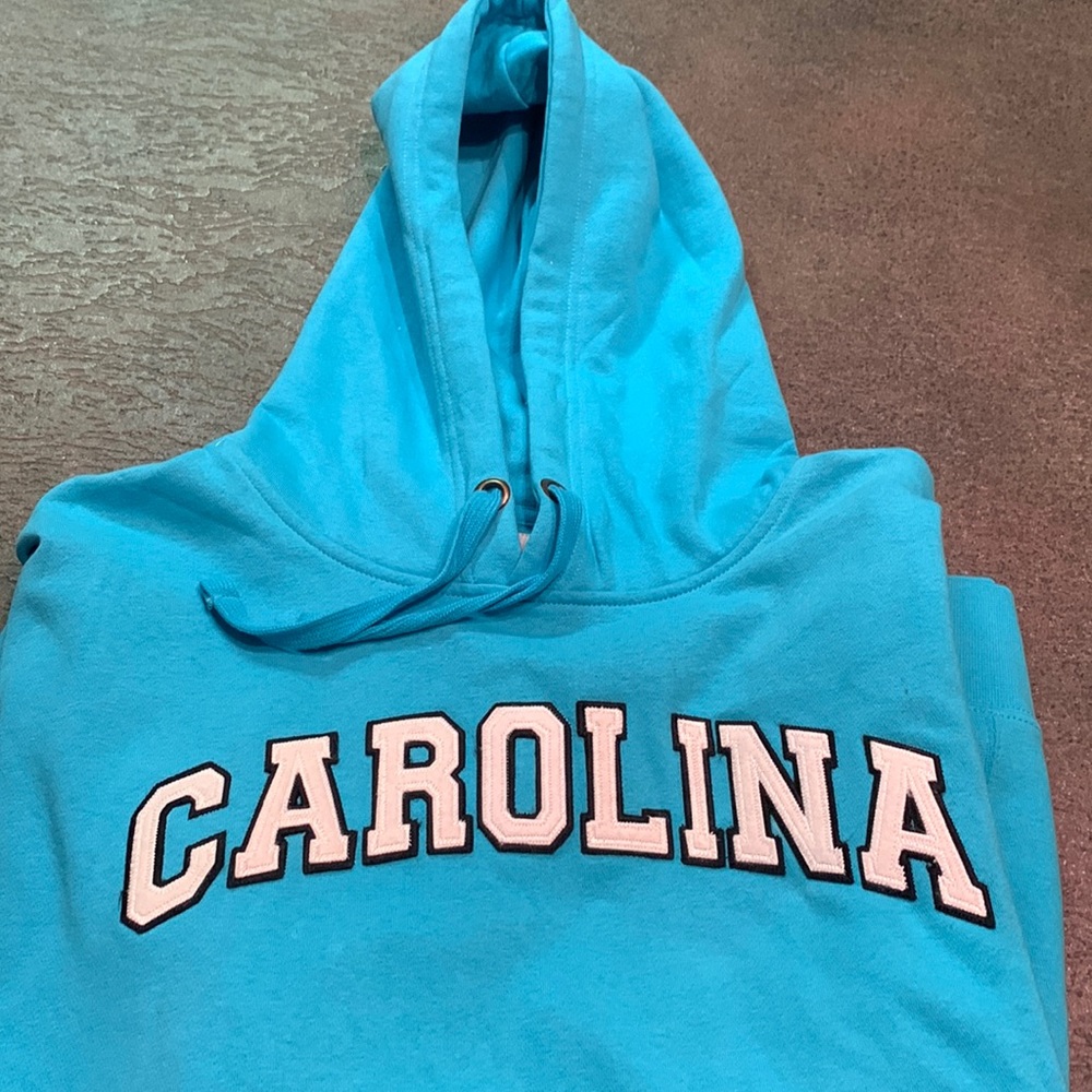 Hooded North Carolina Tar heels Sweatshirt